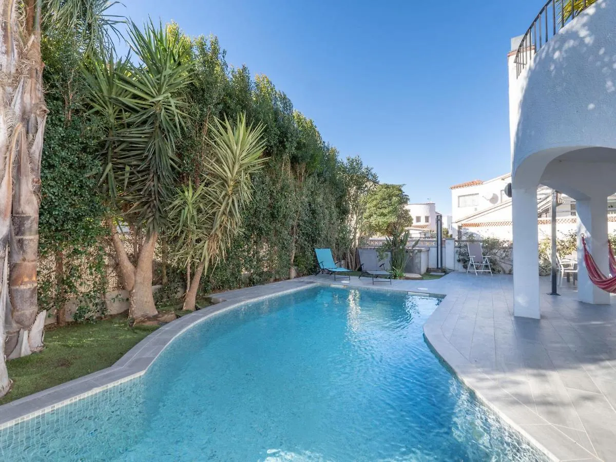 Holiday Home Dreams By Interhome Empuriabrava