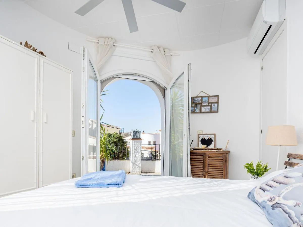 Holiday Home Dreams By Interhome Empuriabrava