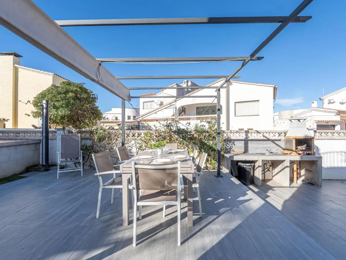 Holiday Home Dreams By Interhome Empuriabrava